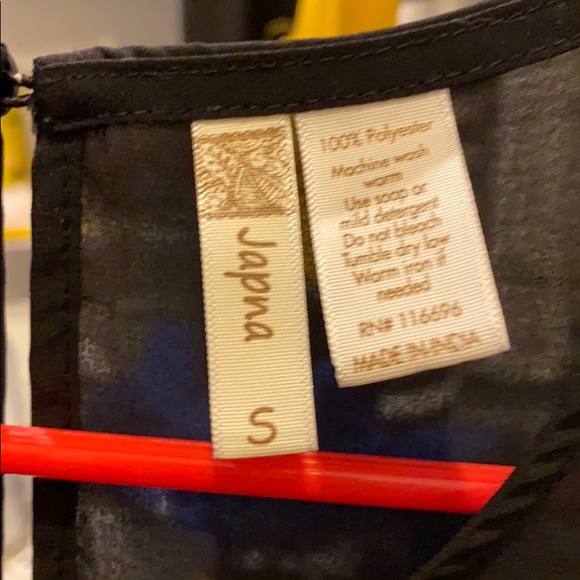 Flare sleeve top - Picture 4 of 4